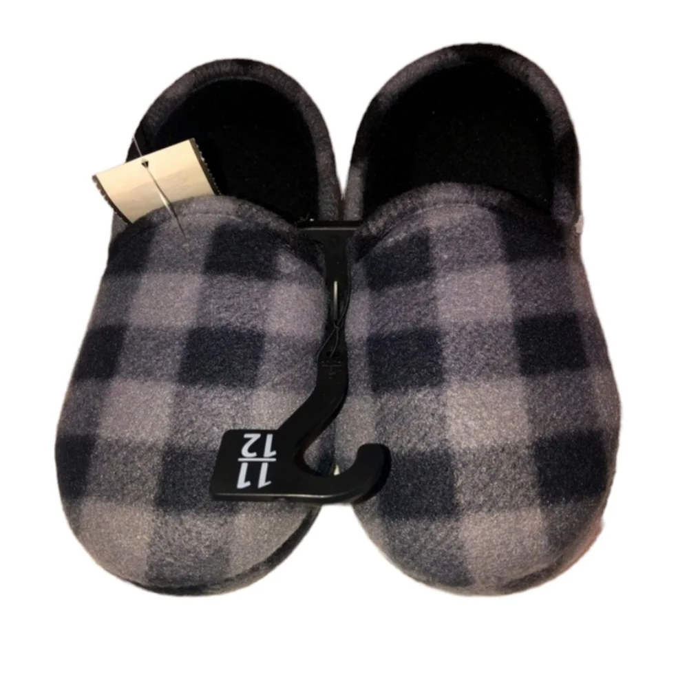 Wonder Nation slippers size 11/12 gray and navy blue buffalo plaid NWT